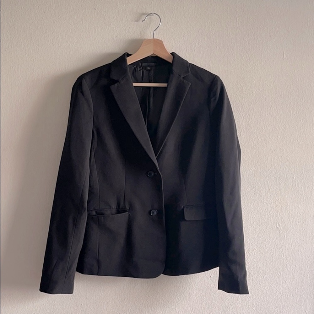 Women’s Suit (minus the Blazer - sold separately) - Picture 7 of 7